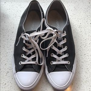 Women’s lo-cut Converse Black/White Canvas Sneaker